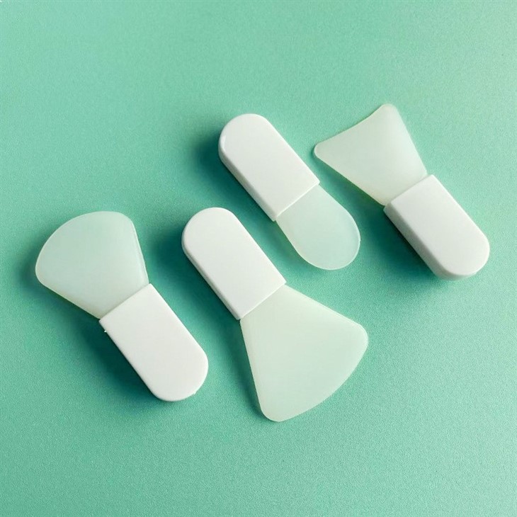 Portable Silicone Mask Brush